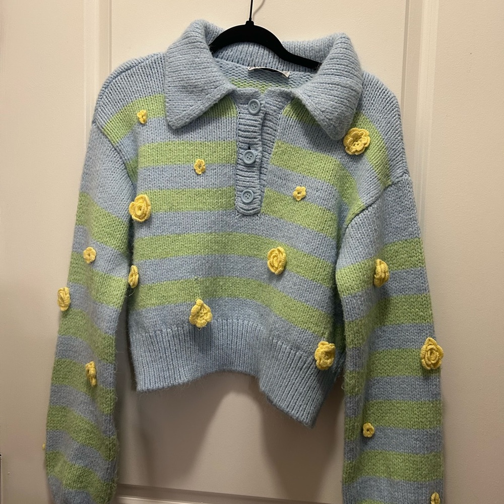ZARA Blue Green Stripped Collared Sweater w 3D Florals Women’s Small
